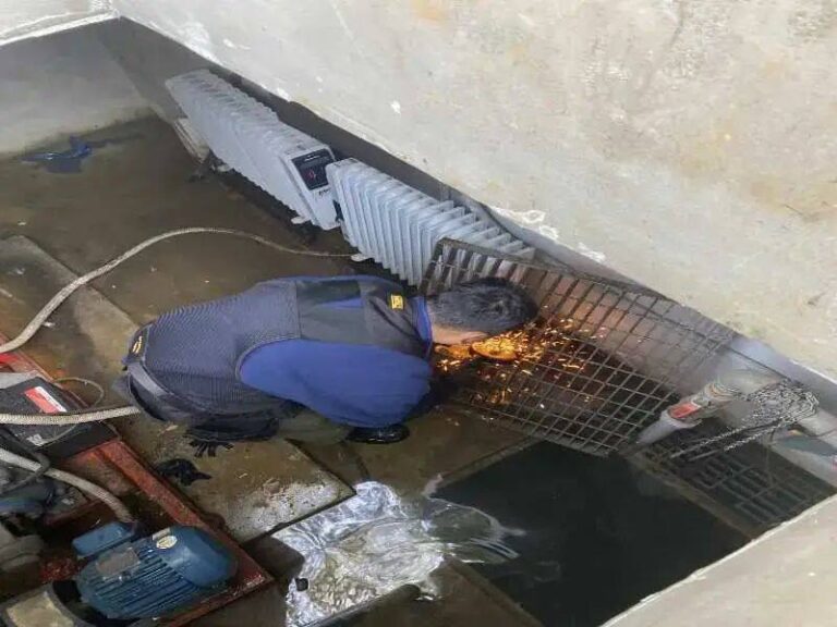 수원 영통동 배관 절단 보수 작업